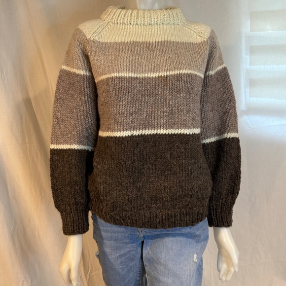 Vintage 70’s Handknit Wool Sweater - Picture 3 of 11